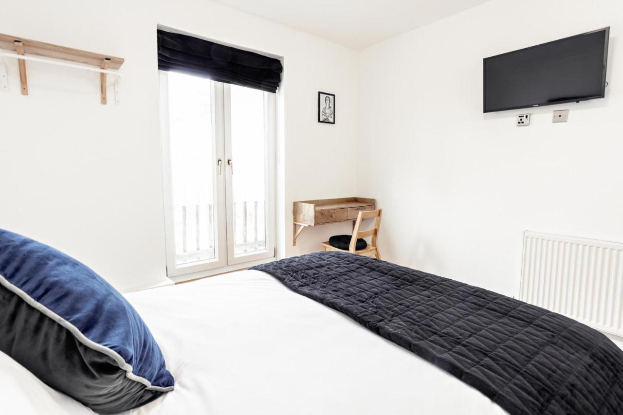 Cambridge House Hotel Bagian luar foto