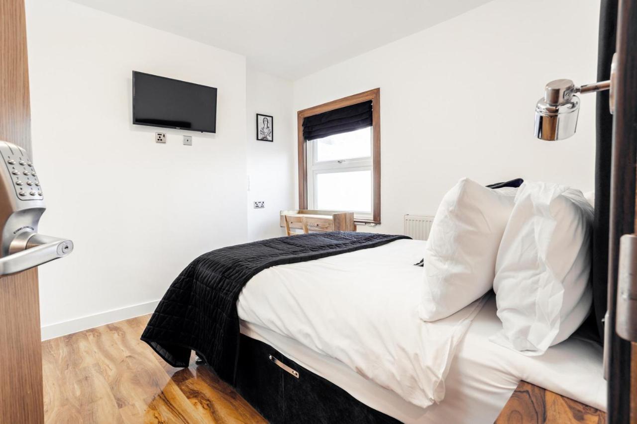 Cambridge House Hotel Bagian luar foto